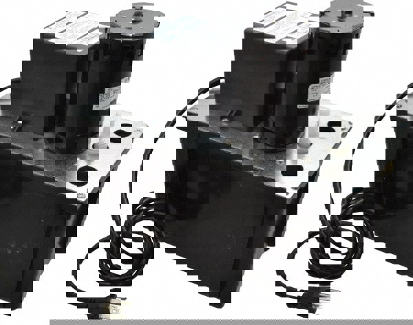 1 Gallon Tank Capacity, 115 Volt, 24 Shutoff Pump, Condensate System